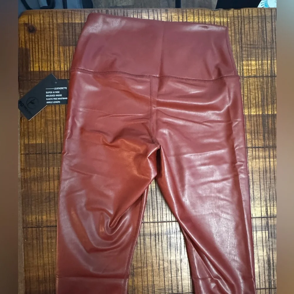 90 Degree By Reflex High-Waist Faux Leather Leggings in Burgundy